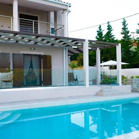 Tony's With Private Pool In Komilio Lefkada Villa
